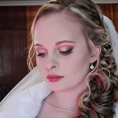 Soft pink bridal makeup